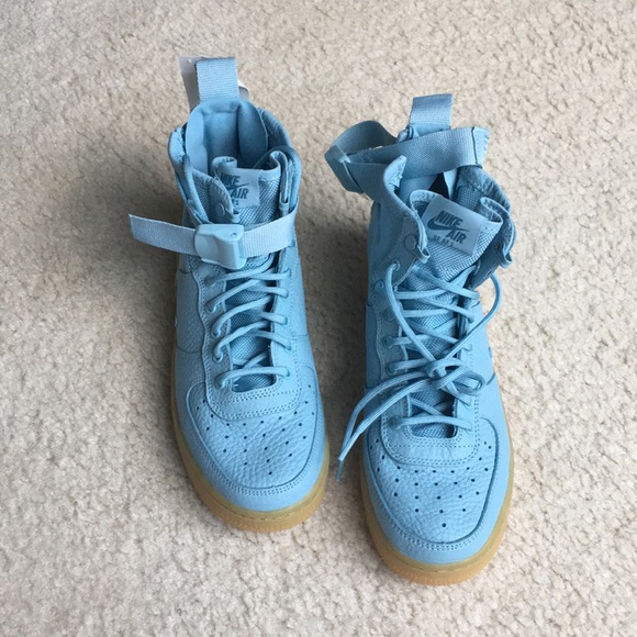 nike air baby blue
